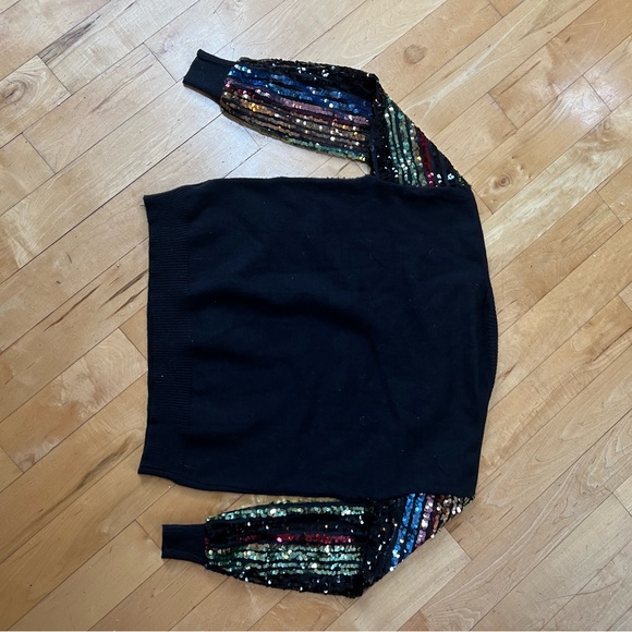 Unique vintage black sweater with sequin sleeves - Picture 3 of 4